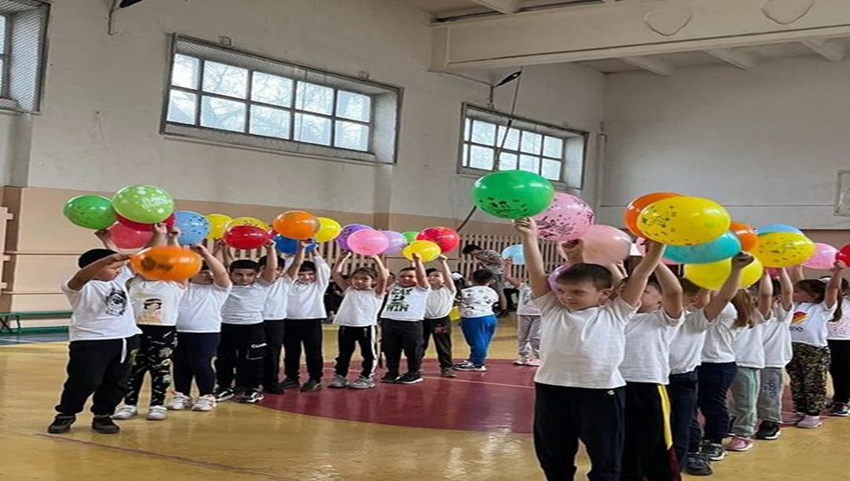 Спортивная эстафета "Веселые старты!".