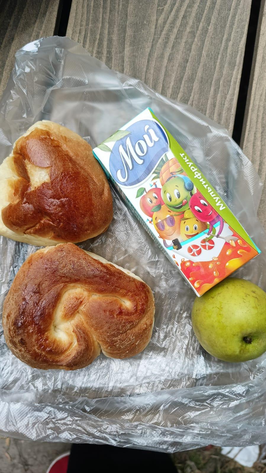 "Еркем - ай"  мектеп жанындағы лагердің оқушылары  паркке сереуендеуге шықты