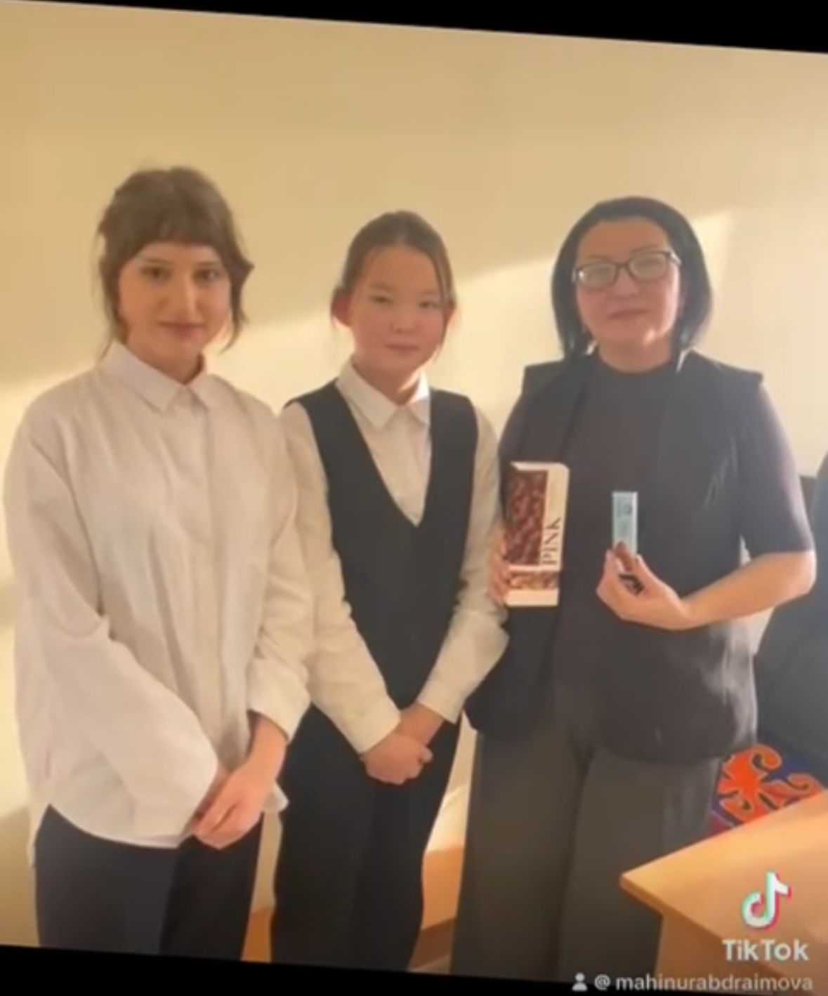 «Қамқор» жобасы «Мейірімді жүрек» атты челленджі/ челлендж «Доброе сердце» проекта «Қамқор»